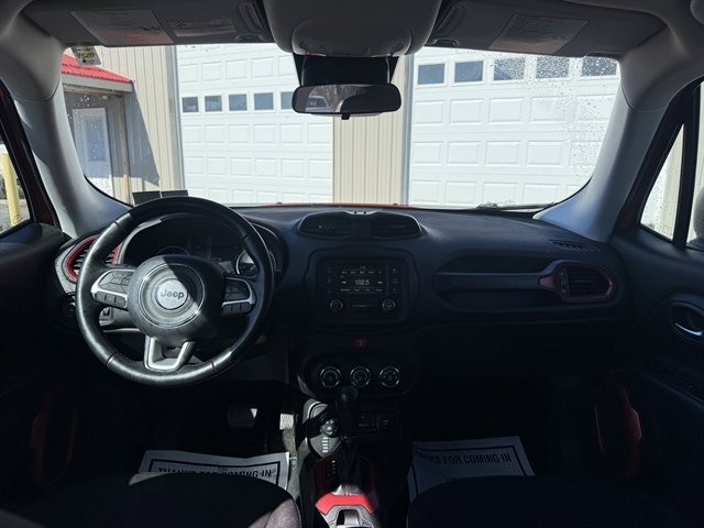 Used 2017 Jeep Renegade Trailhawk image 24
