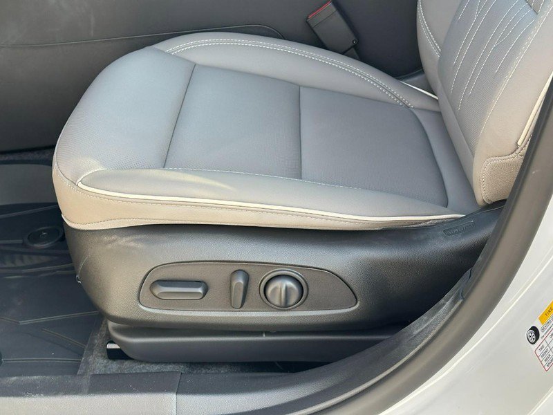 New 2025 Buick Envista Avenir image 12