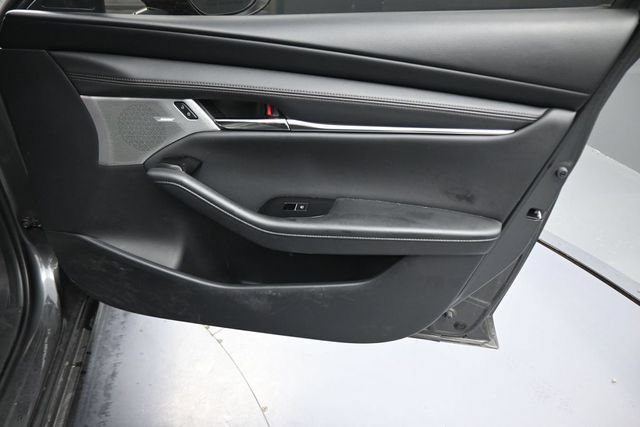 Used 2024 MAZDA MAZDA3 s FWD image 13