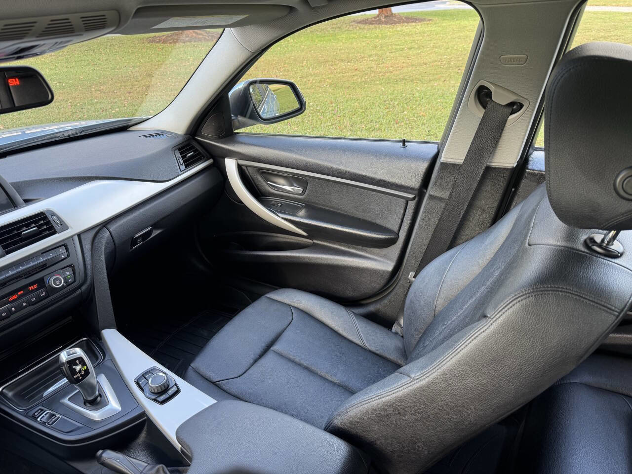 Used 2014 BMW 320i xDrive Sedan image 13