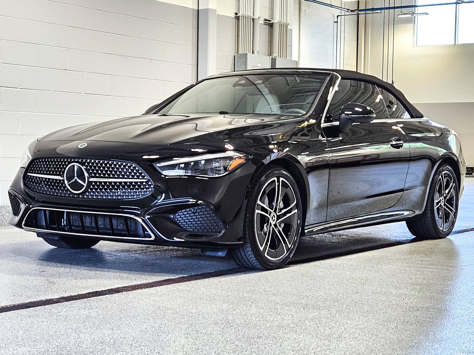 Certified 2024 Mercedes-Benz CLE 300 4MATIC Cabriolet image 6
