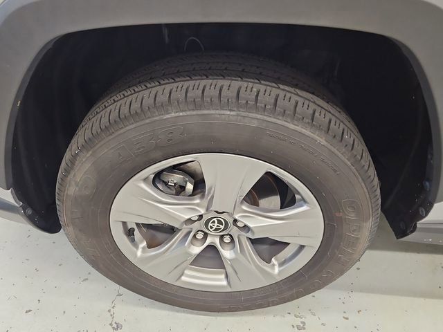 Used 2023 Toyota RAV4 XLE image 10