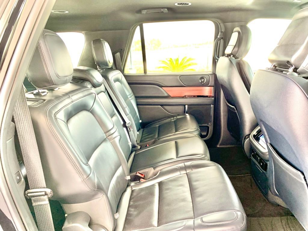 Used 2024 Lincoln Navigator L 4WD image 30