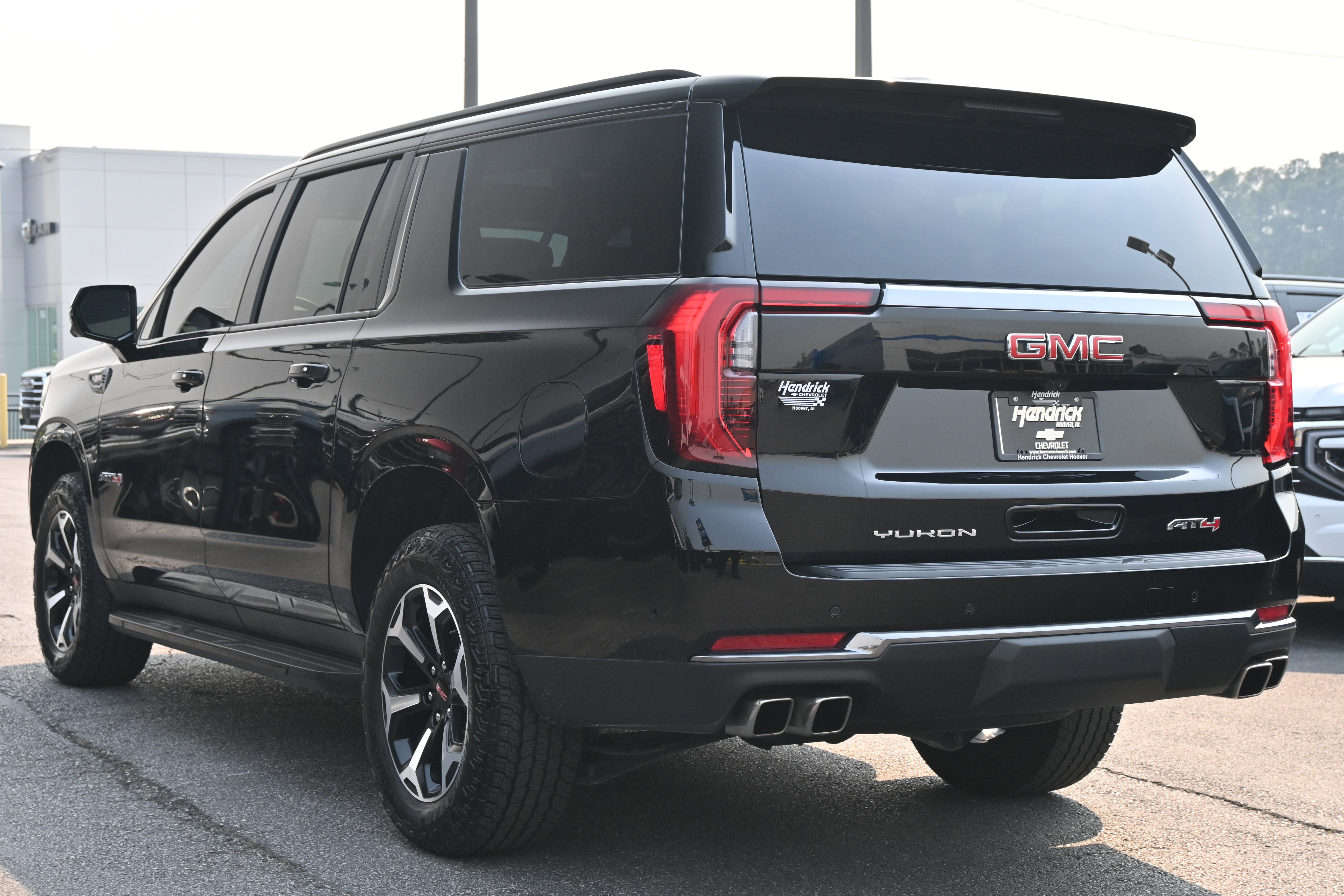 Used 2026 GMC Yukon XL AT4 image 13