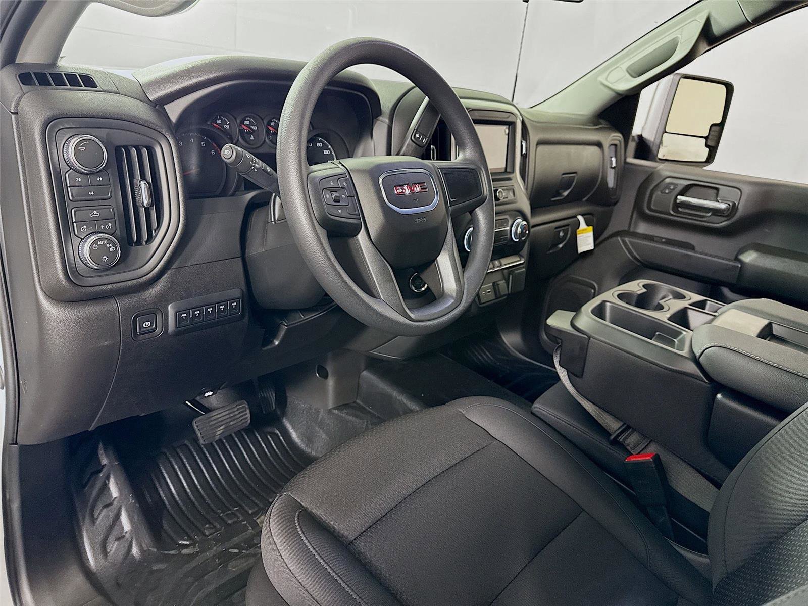 New 2026 GMC Sierra 2500 Pro w/ Convenience Package image 4