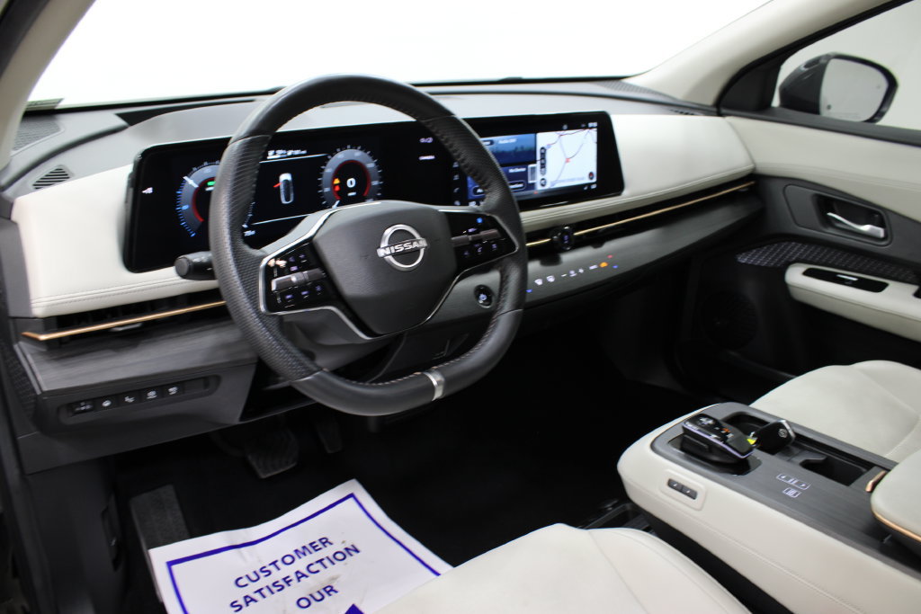 Used 2024 Nissan Ariya AWD image 16