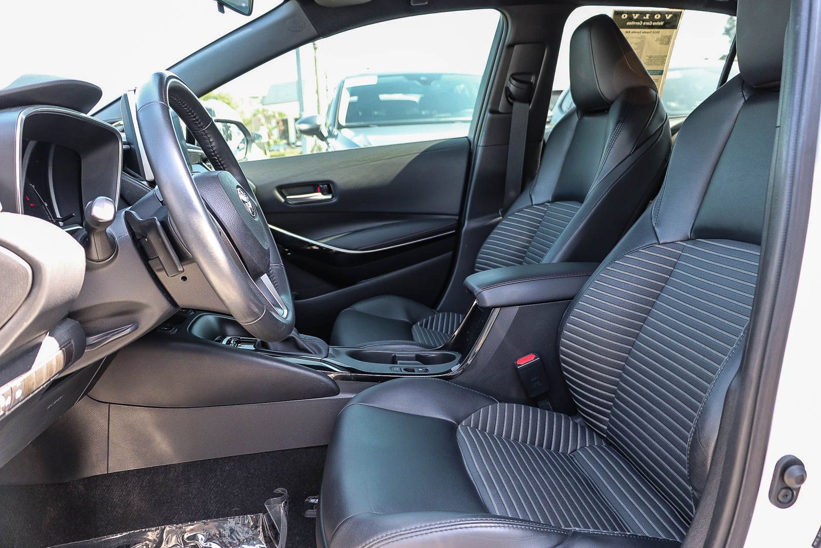 Used 2023 Toyota Corolla XSE FWD image 18