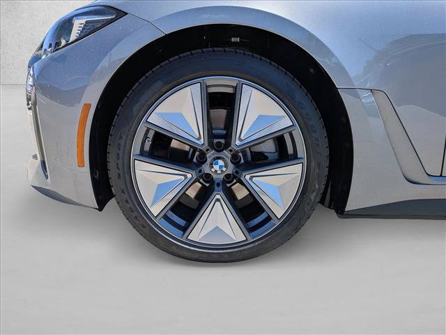 Used 2026 BMW i4 eDrive40 w/ Premium Package RWD image 10