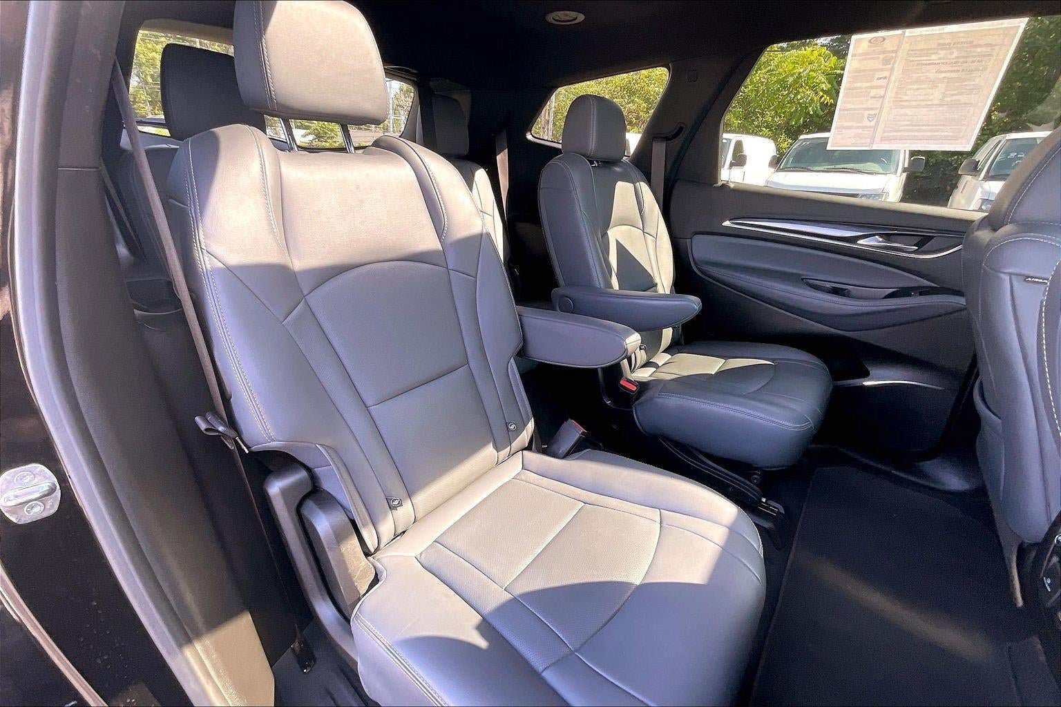 Used 2022 Buick Enclave Premium w/ Experience Buick Package FWD image 23