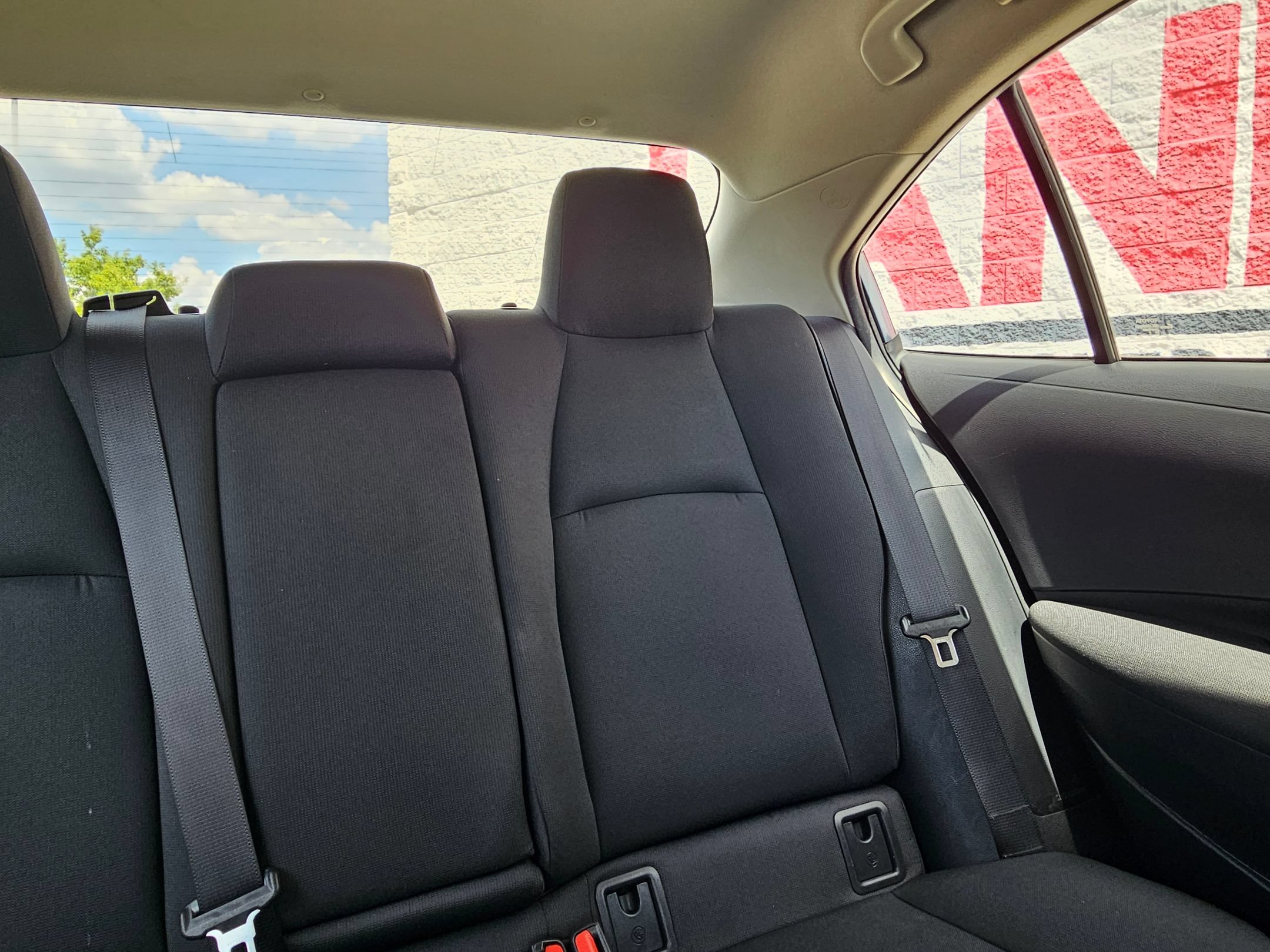 Used 2022 Toyota Corolla LE FWD image 26