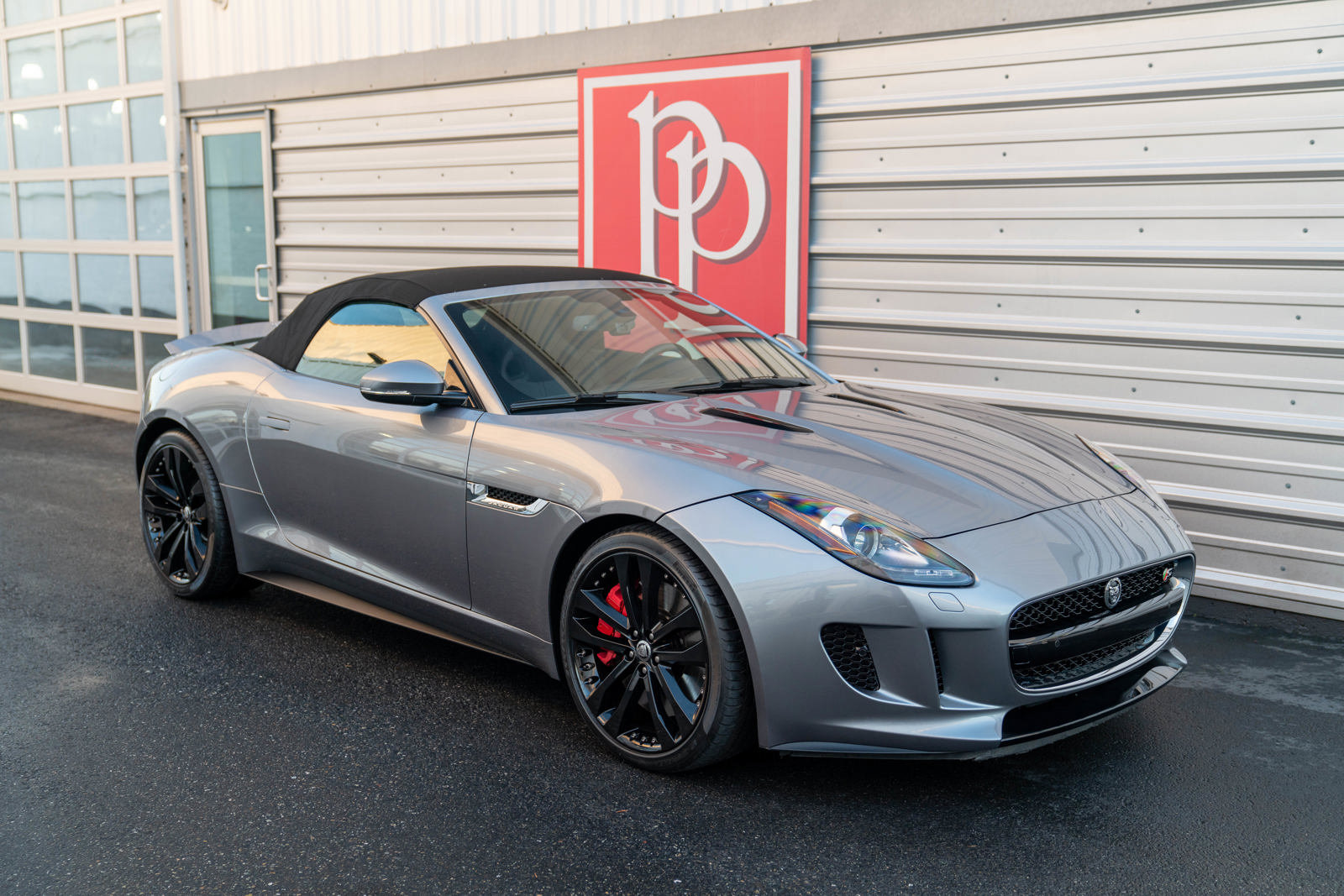 Used 2014 Jaguar F-TYPE S RWD image 33
