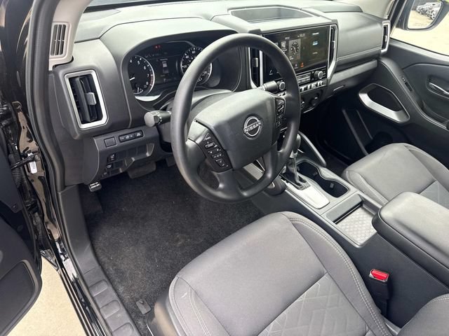 Used 2025 Nissan Frontier SV RWD image 23