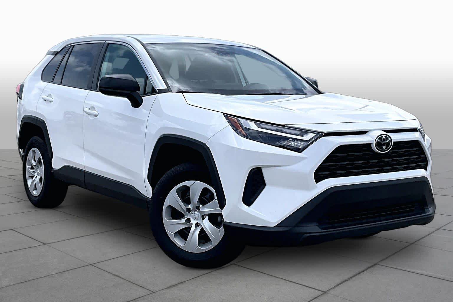 Used 2025 Toyota RAV4 LE FWD image 3