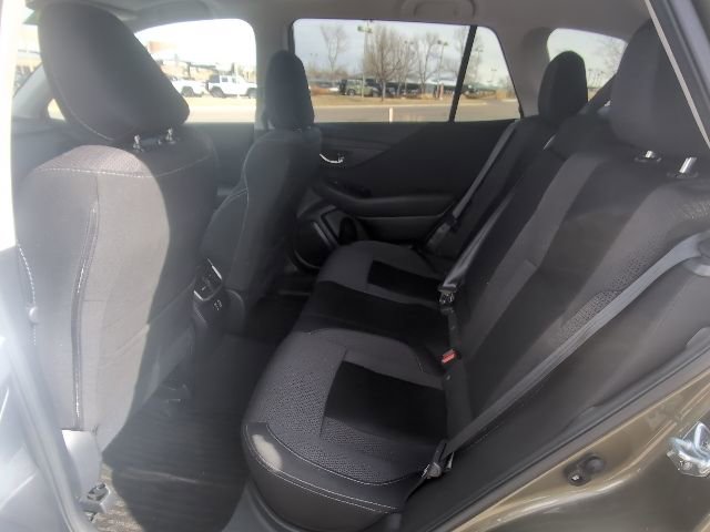 Used 2025 Subaru Outback Premium image 27