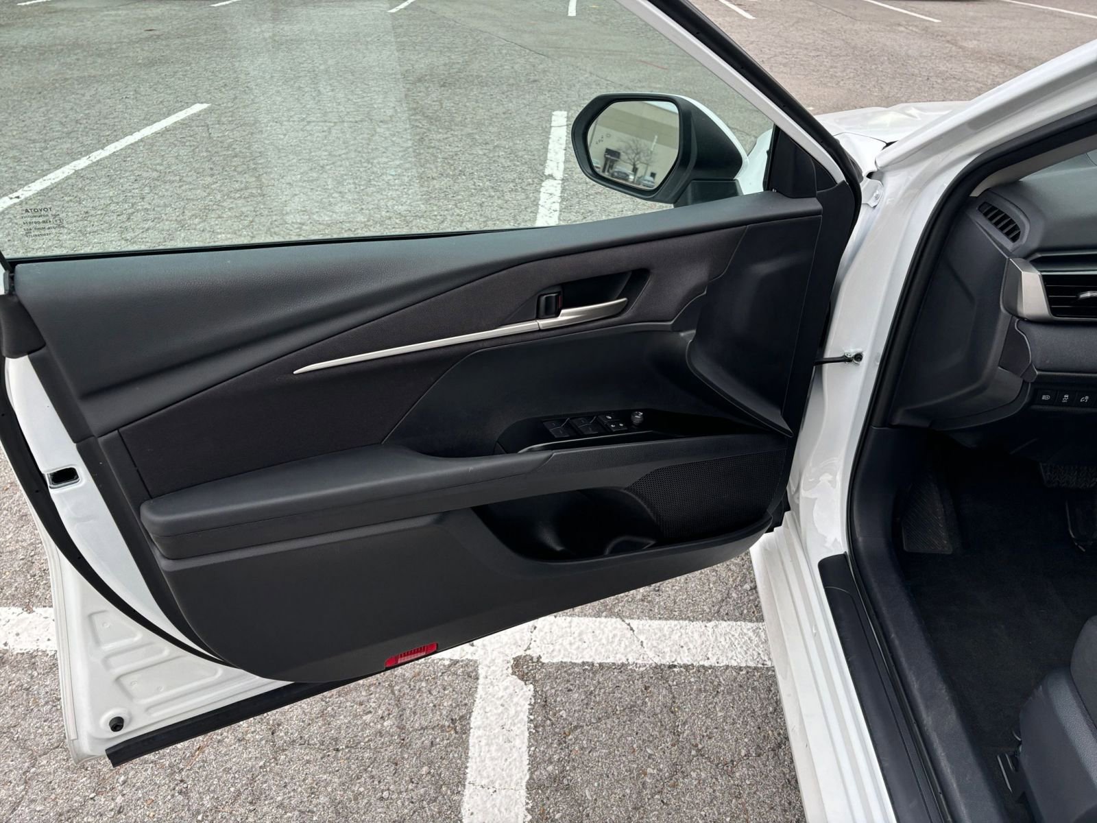 Used 2025 Toyota Camry LE image 20