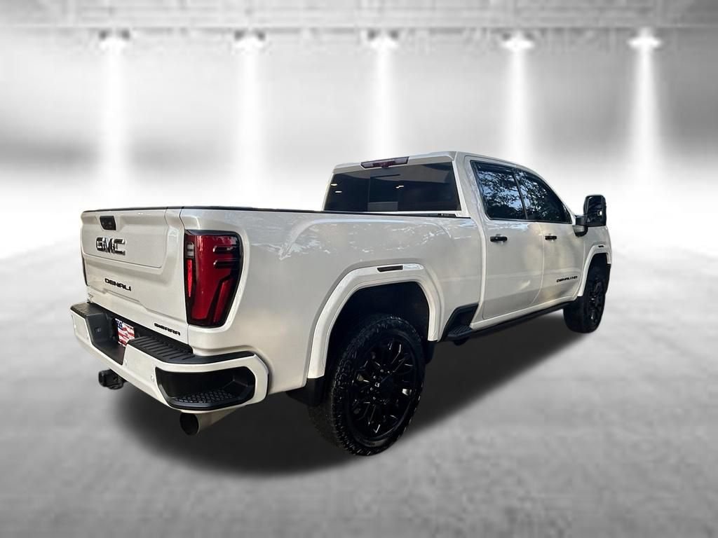 Used 2025 GMC Sierra 2500 Denali Ultimate AWD/4WD image 4