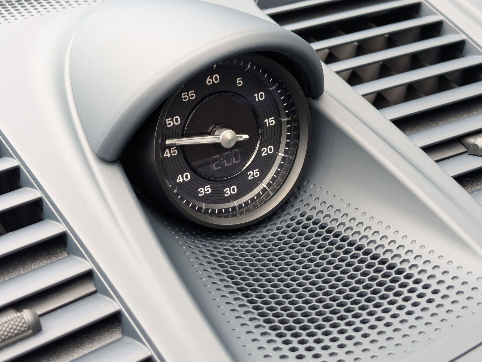 New 2025 Porsche Panamera 4 image 22