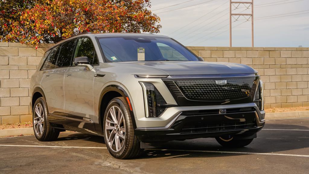 New 2026 Cadillac Vistiq Sport image 5