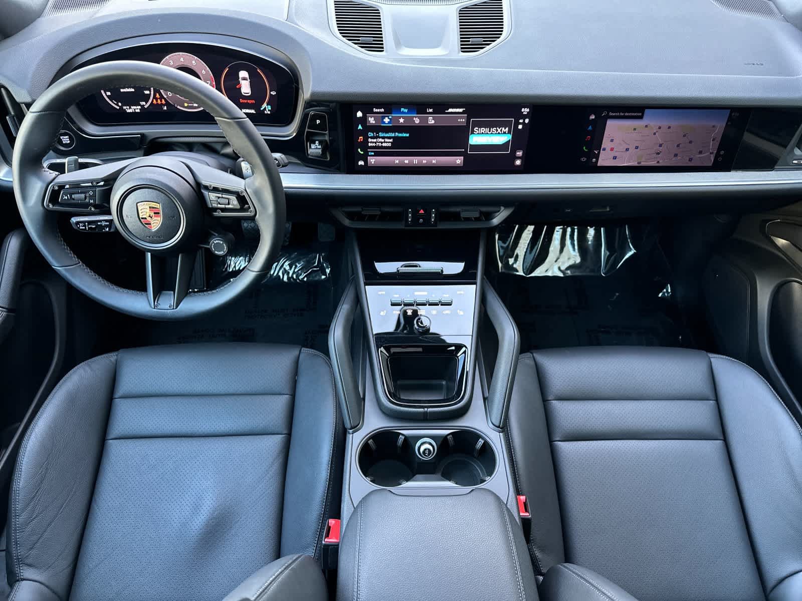 Certified 2025 Porsche Cayenne AWD/4WD image 6