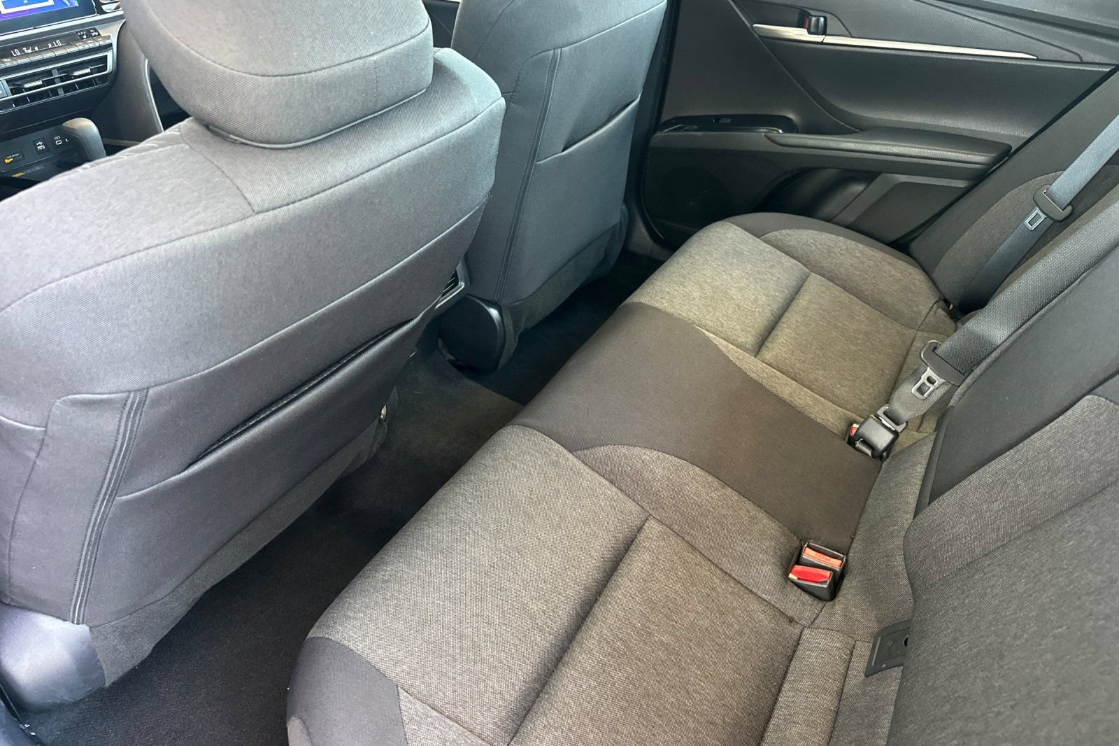 Used 2025 Toyota Camry LE AWD/4WD image 15