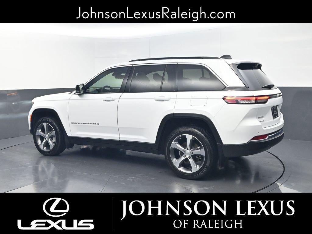 Used 2024 Jeep Grand Cherokee Limited w/ Luxury Tech Group II image 7