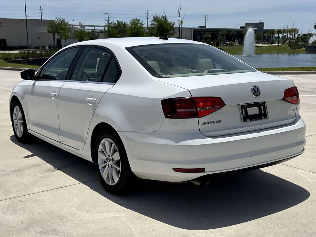 Used 2015 Volkswagen Jetta SE FWD image 10