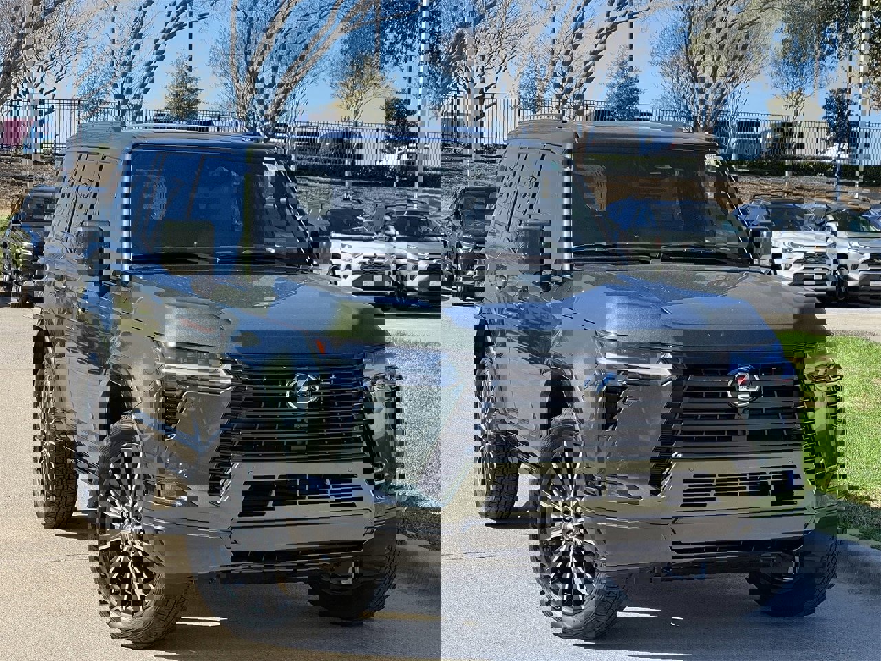 Used 2025 Lexus GX 550 w/ Cold Area Package image 2