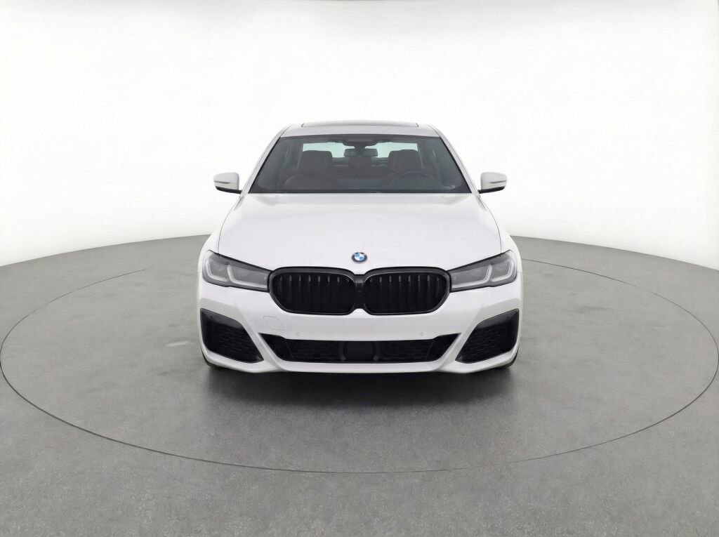 Used 2022 BMW M550i xDrive w/ Executive Package image 37