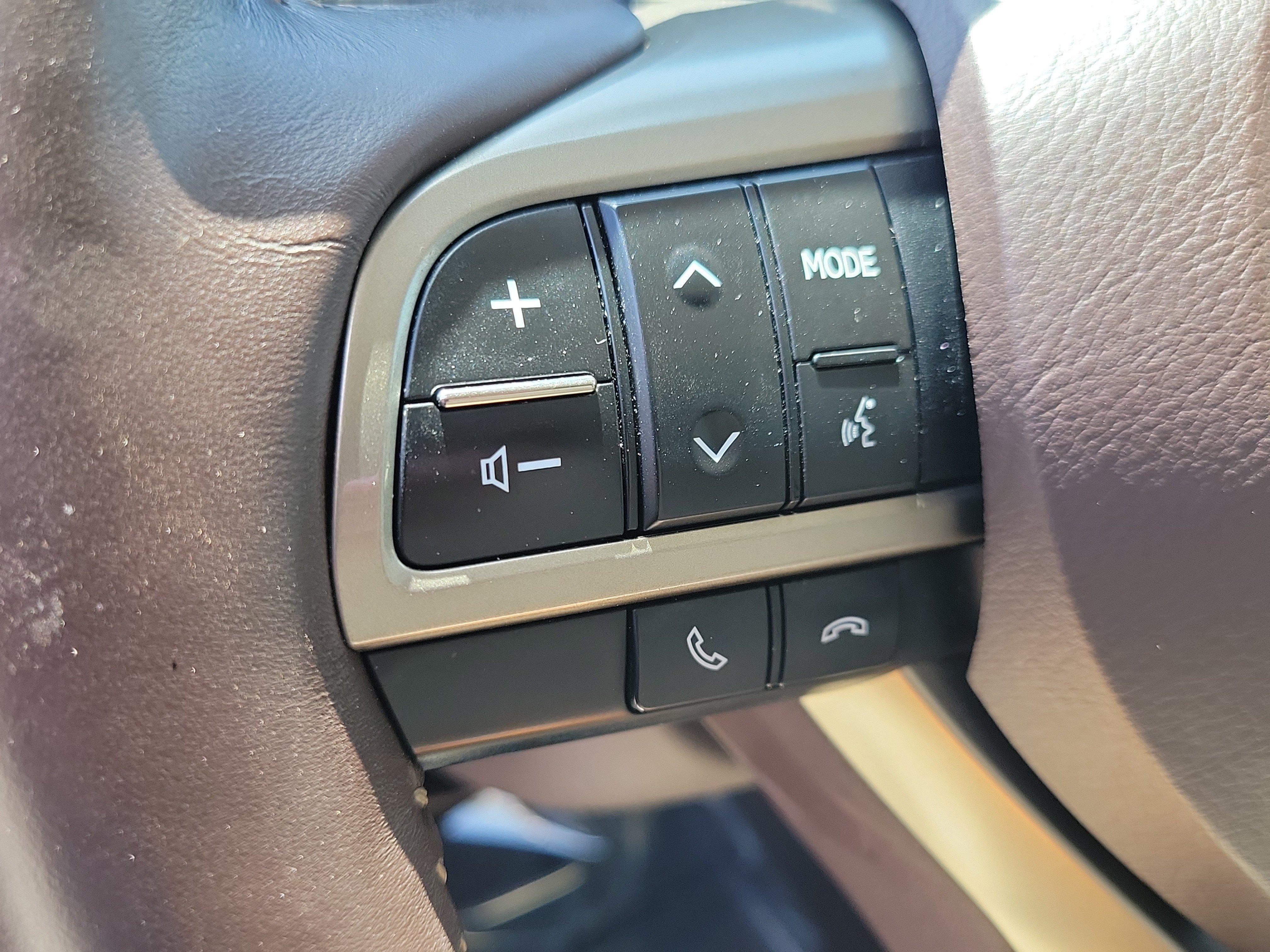 Used 2016 Lexus RX 350 AWD w/ Premium Package image 26