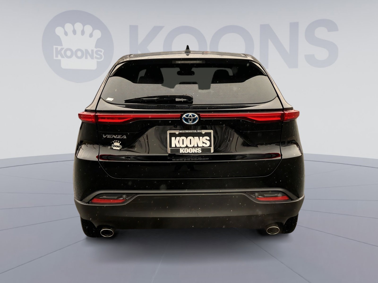 Used 2023 Toyota Venza LE image 5