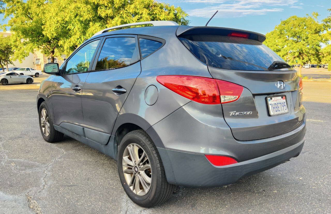 Used 2015 Hyundai Tucson SE image 4
