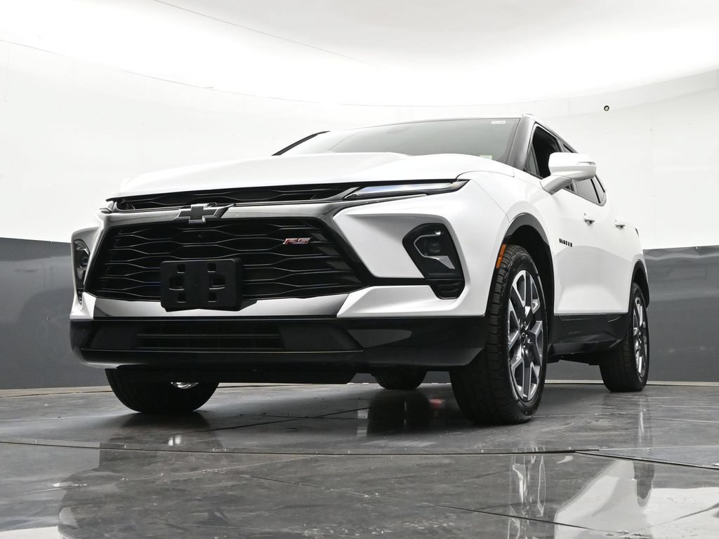 Certified 2023 Chevrolet Blazer RS w/ Driver Confidence II Package AWD/4WD image 31