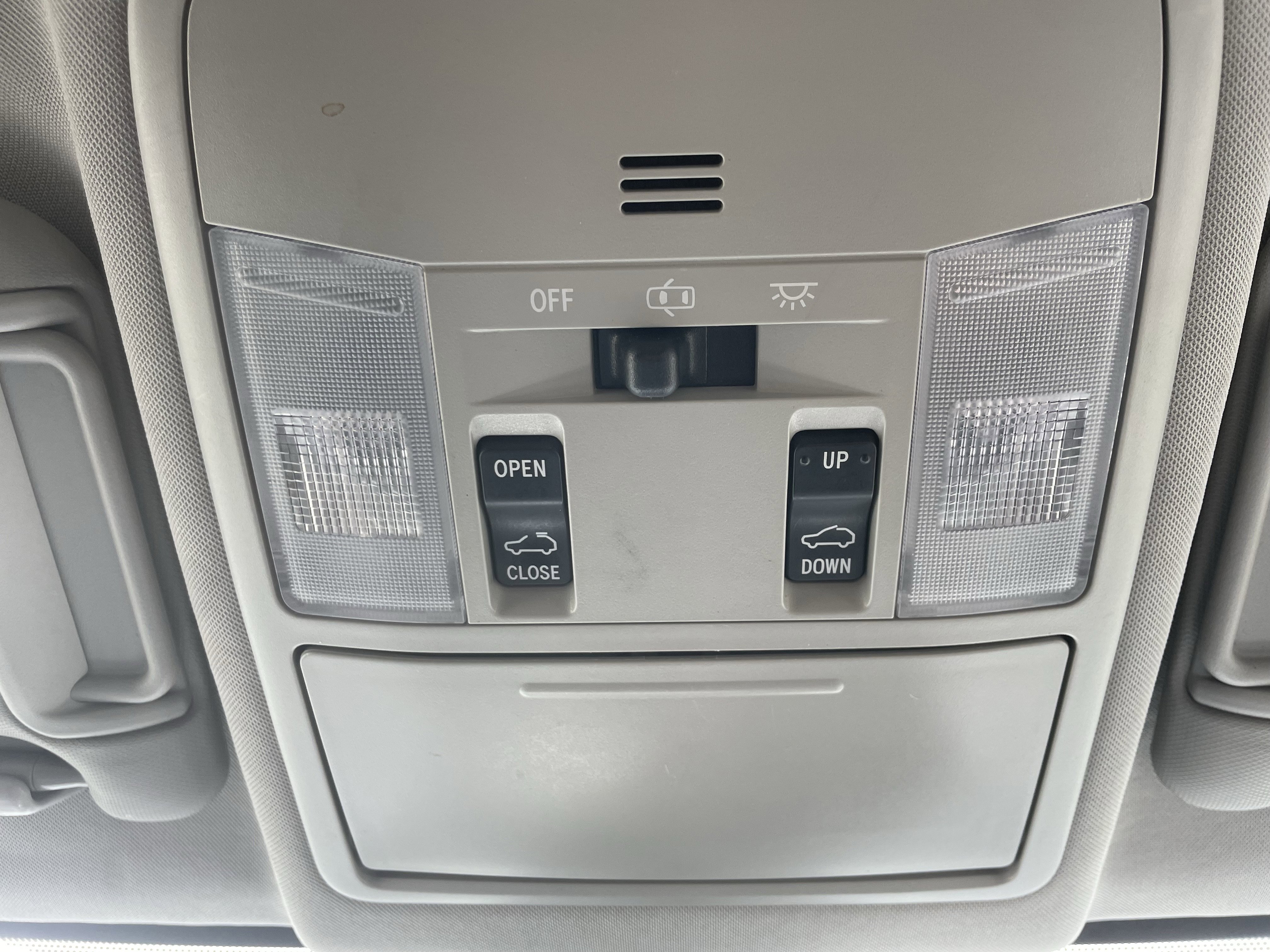 Used 2017 Toyota RAV4 Limited w/ Advanced Technology Package image 31