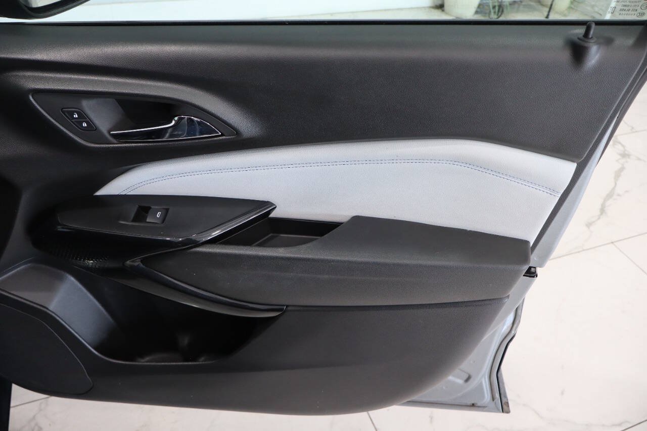 Used 2024 Chevrolet Trax LT FWD image 22