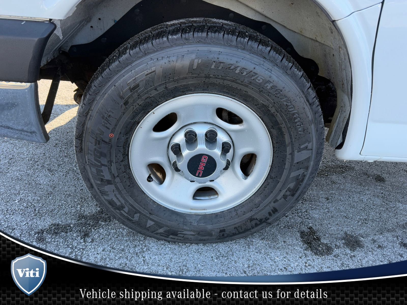 Used 2016 GMC Savana 2500 w/ Chrome Appearance Package image 12