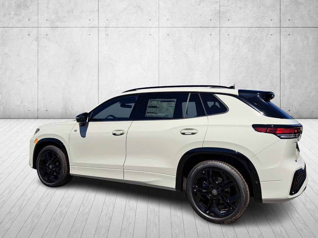 New 2026 Volkswagen Tiguan SE R-Line image 8