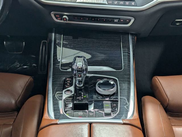 Used 2021 BMW X7 M50i AWD/4WD image 14