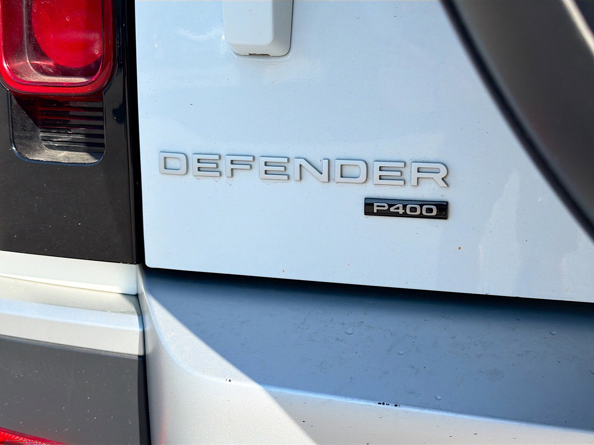 Used 2022 Land Rover Defender 110 SE image 11