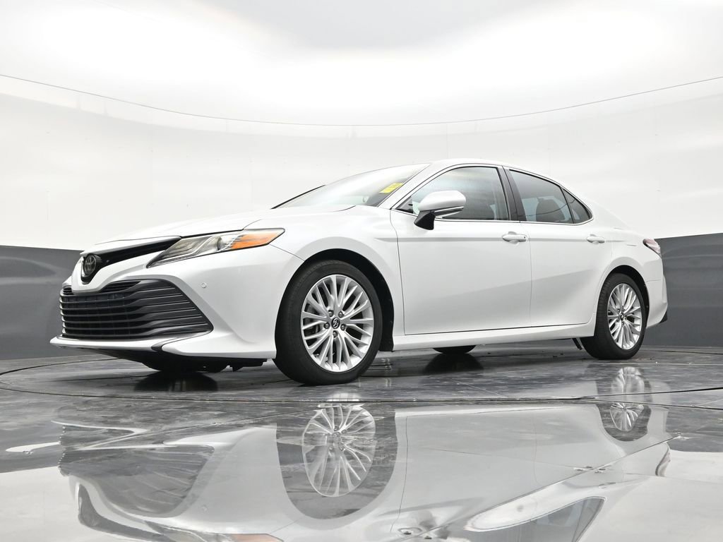 Used 2018 Toyota Camry XLE FWD image 20