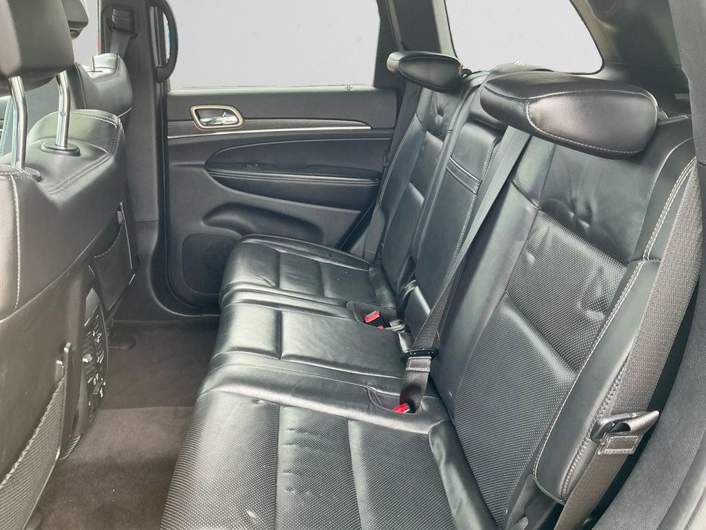 Used 2016 Jeep Grand Cherokee Limited w/ Luxury Group II AWD/4WD image 13