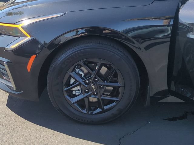 Certified 2025 Kia K5 LXS FWD image 11