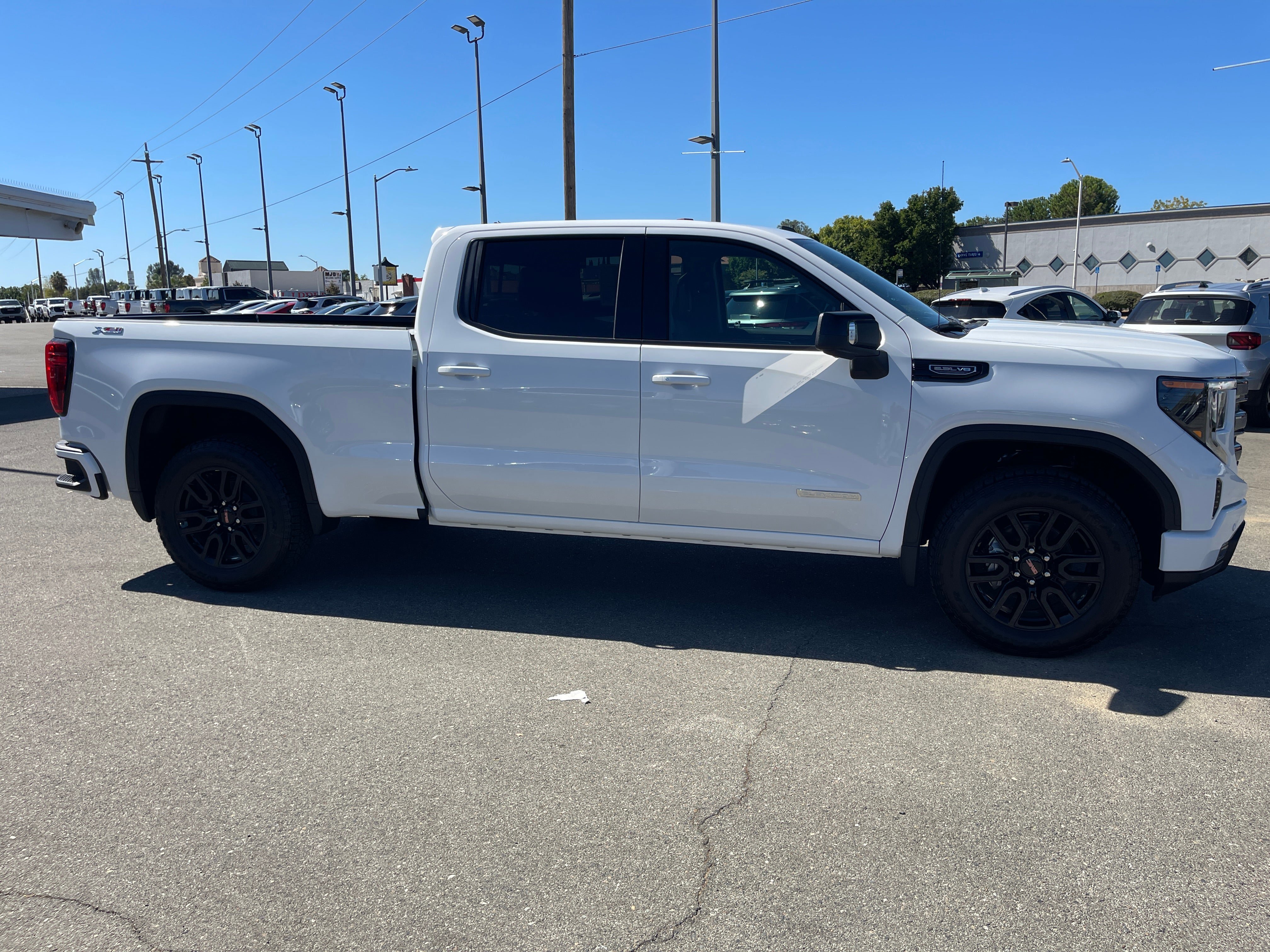 New 2026 GMC Sierra 1500 Elevation w/ Elevation Premium Package image 4