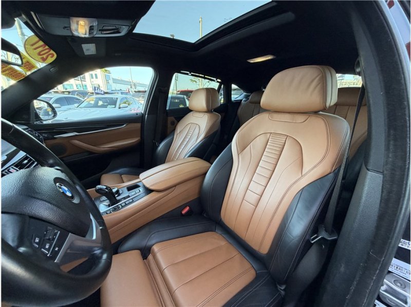 Used 2017 BMW X6 xDrive50i AWD/4WD image 19