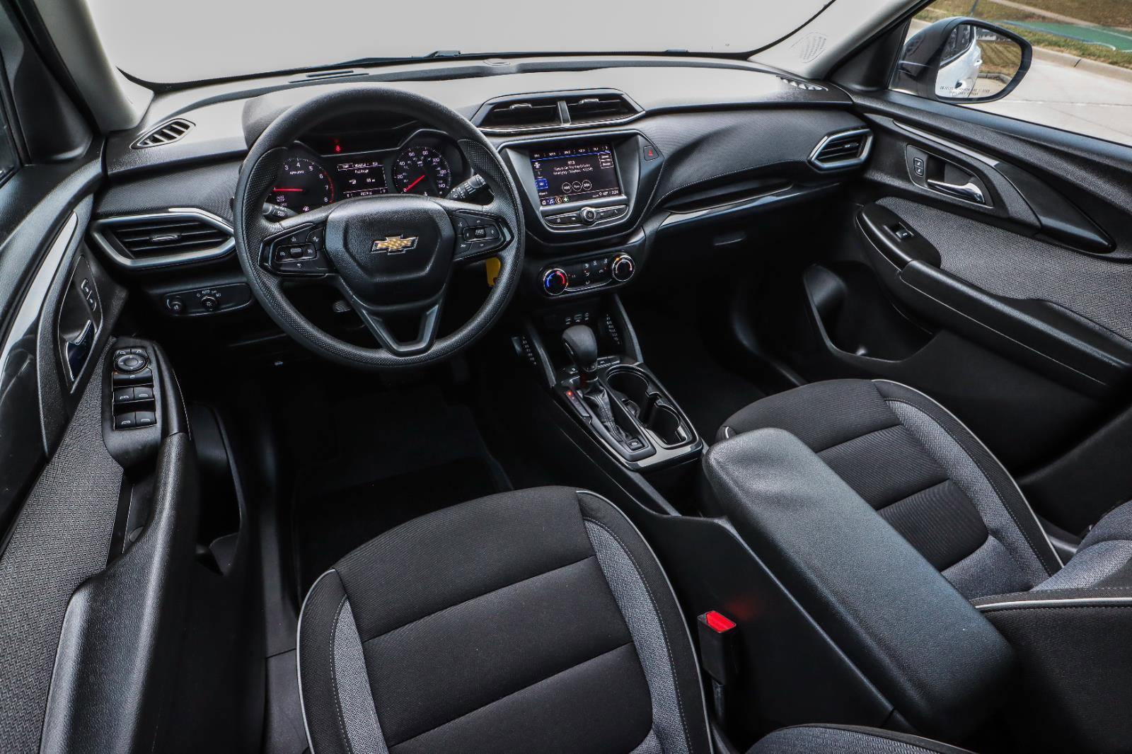Used 2023 Chevrolet TrailBlazer LS FWD image 22