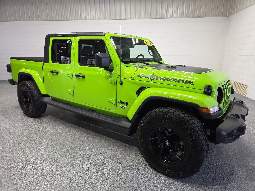 Used 2021 Jeep Gladiator Overland w/ Uconnect 4C Nav & Sound Group AWD/4WD image 1