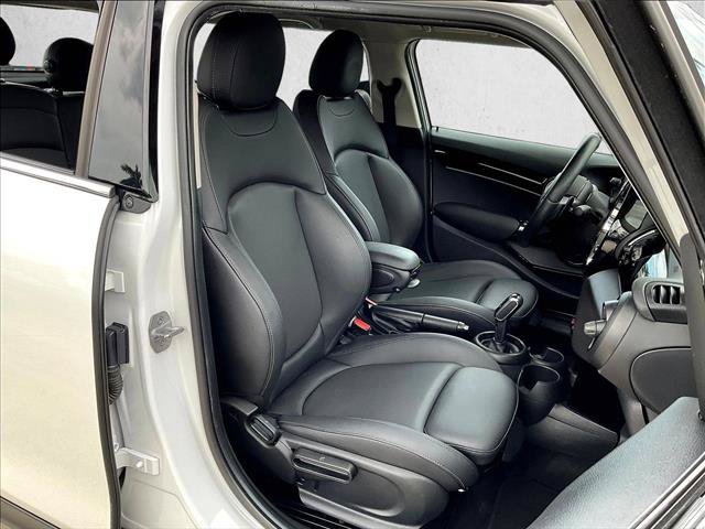 Used 2023 MINI Cooper S FWD image 9