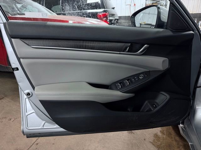 Used 2019 Honda Accord EX image 12