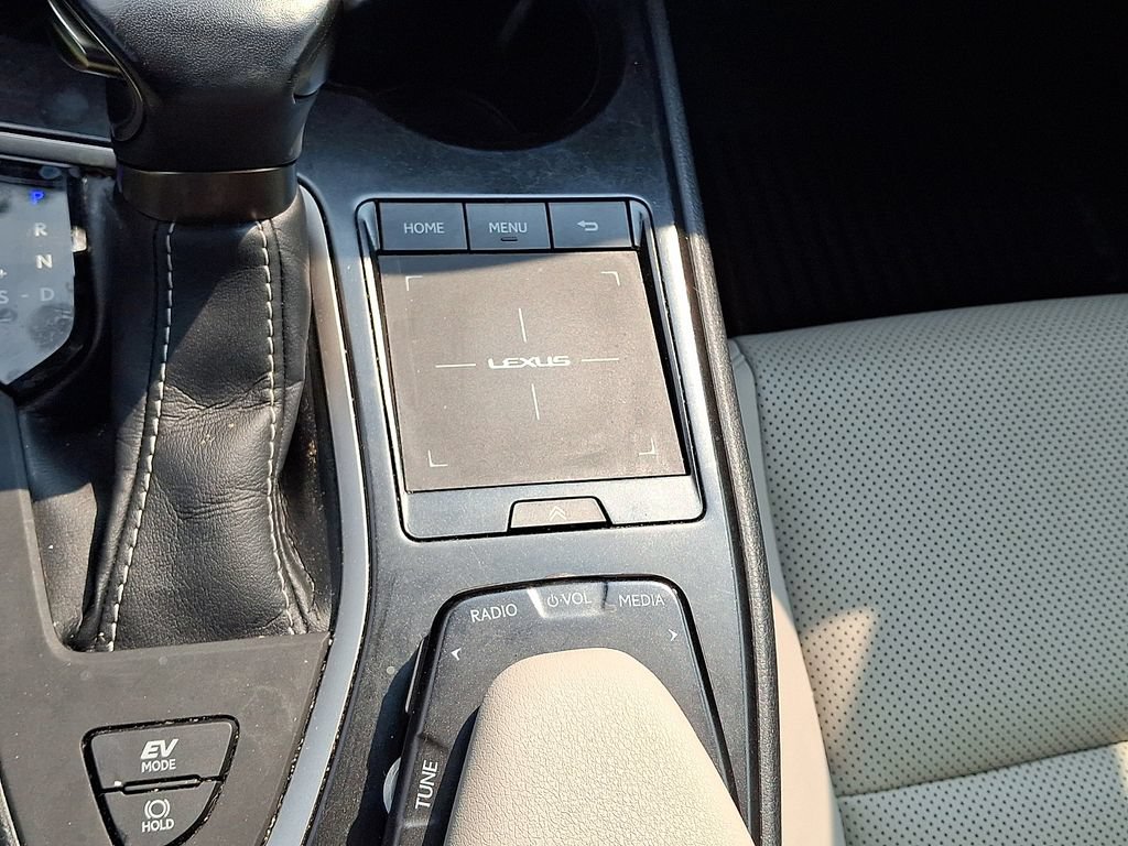 Used 2021 Lexus UX 250h w/ Premium Package AWD/4WD image 30