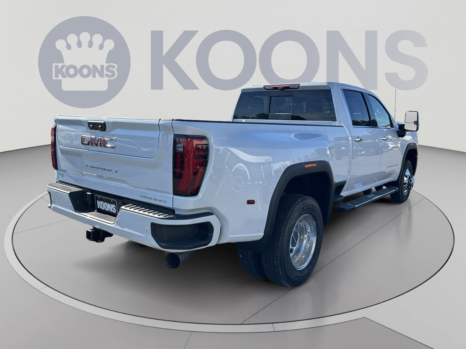 New 2026 GMC Sierra 3500 Denali w/ Denali Reserve Package AWD/4WD image 7