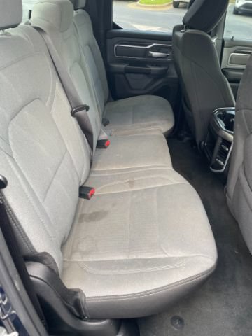 Used 2022 RAM 1500 Big Horn AWD/4WD image 9